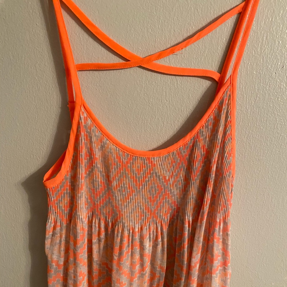 Vera Wang tank top